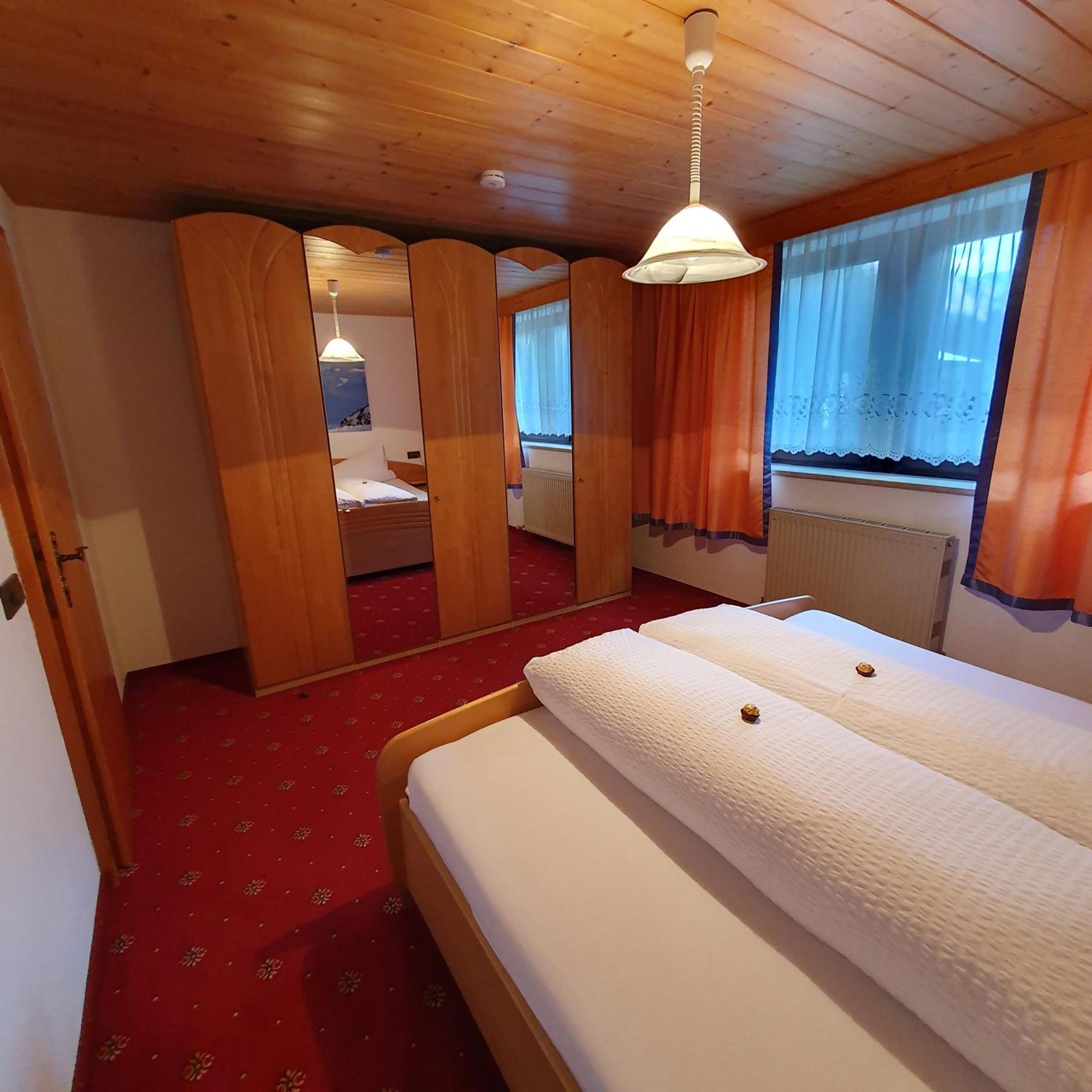 Pitztal Ferienwohnungen ซังคท์เลออนฮาร์ด อิม พิทซ์ทัล ภายนอก รูปภาพ